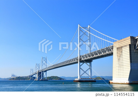 【香川県】瀬戸大橋記念公園から見た春の瀬戸大橋 114554115