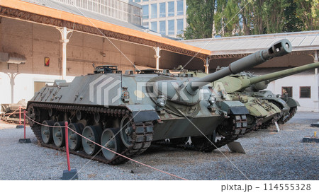 ベルギー軍ヤークトパンツァーカノーネ90駆逐戦車 114555328