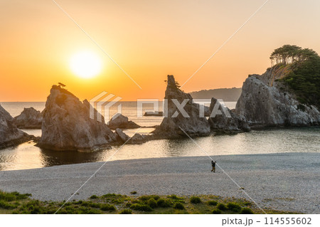 リアス式海岸の朝 リアス式海岸の朝 114555602