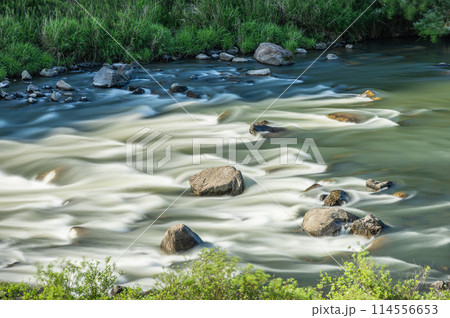 木津川の急流　京都府笠置町 114556653