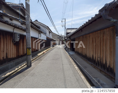 大阪府大阪市 住宅密集地の路地風景 大阪府大阪市 住宅密集地の路地風景 114557850