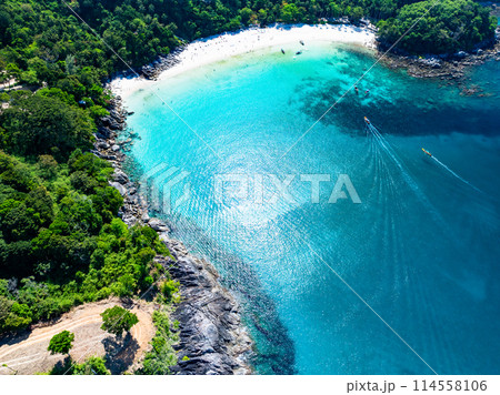 Amazing tropical seashore landscape background 114558106