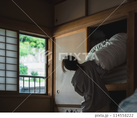 布団と押入れ 114558222