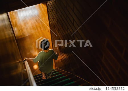 田舎での暮らし:ライフスタイルのイメージカットシリーズ 田舎での暮らし:ライフスタイルのイメージカットシリーズ 114558252