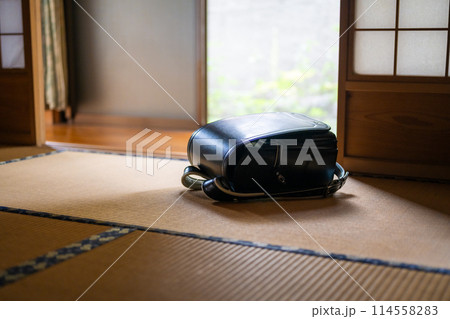 自宅に置かれたランドセル 114558283