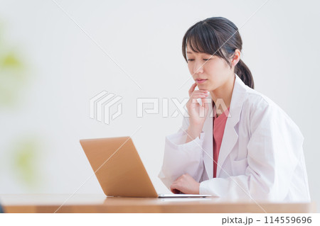 考える医者 考える医者 114559696