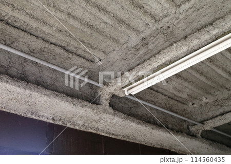 鉄骨の耐火被覆　イメージ 114560435