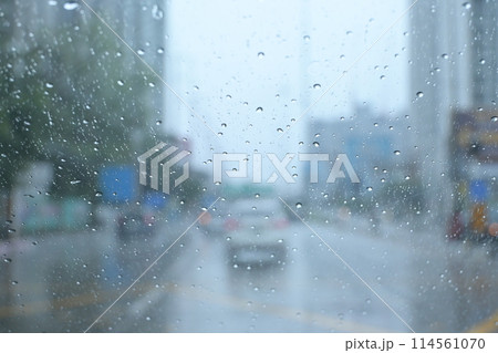 traffic on highway with cars on rainy day, blur background traffic on highway with cars on rainy day, blur background 114561070