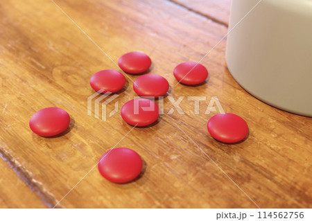 Remains of pills 114562756