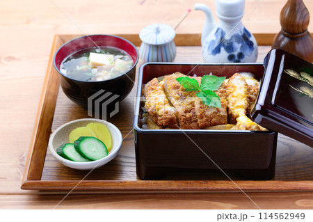 かつ重 かつ重 114562949