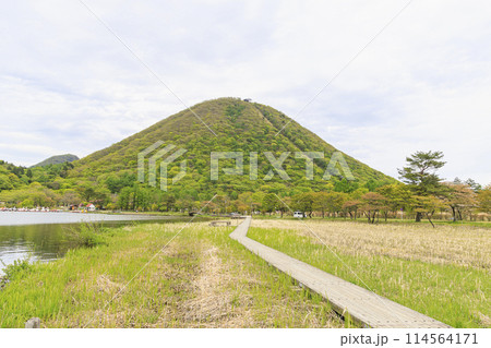 榛名山 榛名富士 榛名湖 榛名山 榛名富士 榛名湖 114564171