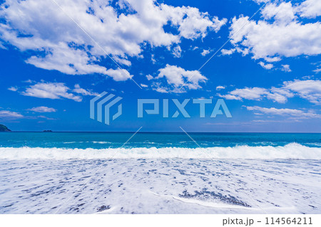 海　海岸イメージ　 114564211