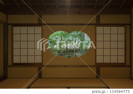 京都　地蔵院（竹寺）　猪目窓のある茶室 114564773