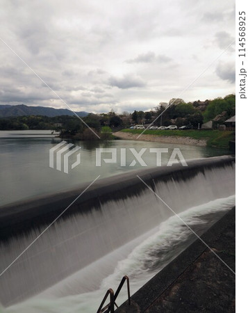 満濃池の湯手から流れる幻の滝2024【香川県仲多度郡まんのう町】15 満濃池の湯手から流れる幻の滝2024【香川県仲多度郡まんのう町】15 114568925