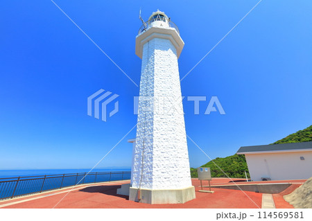 【和歌山県】快晴の紀伊日ノ御埼灯台  【和歌山県】快晴の紀伊日ノ御埼灯台  114569581