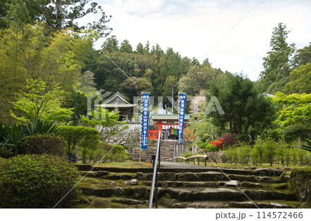 阿彌陀寺(参道・熊野大鳥居門・ひとつ鐘)　【和歌山県那智勝浦町】 114572466