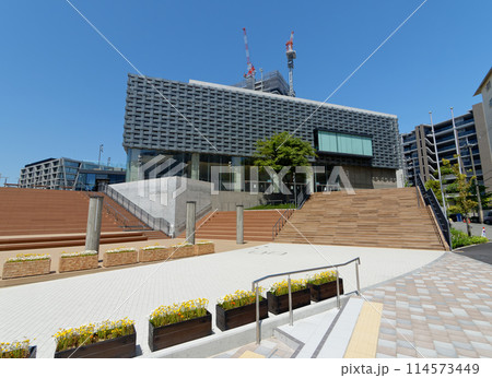 箕面市立文化芸能劇場 (箕面船場阪大前駅) 114573449