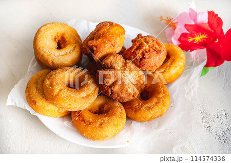 ドーナツとサーターアンダギー 114574338