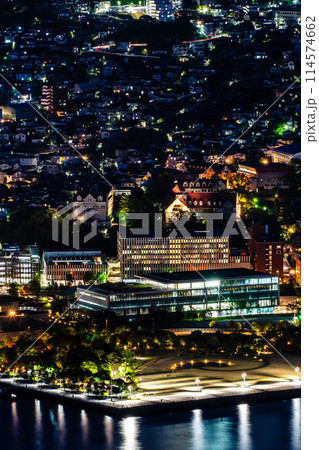 稲佐山展望台から長崎市街地の夜景　【長崎市】 114574662