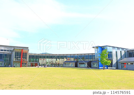 長野県上田市、サントミューゼの風景 114576591