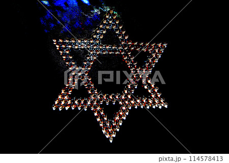 The Star of David is considered a Jewish symbol. 114578413