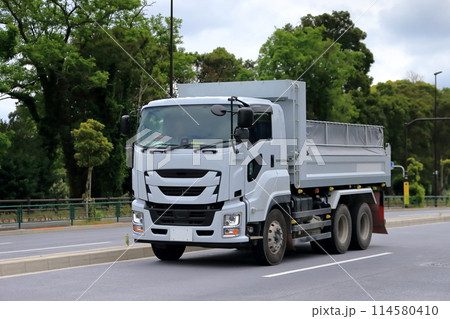 ダンプトラック　イメージ 114580410