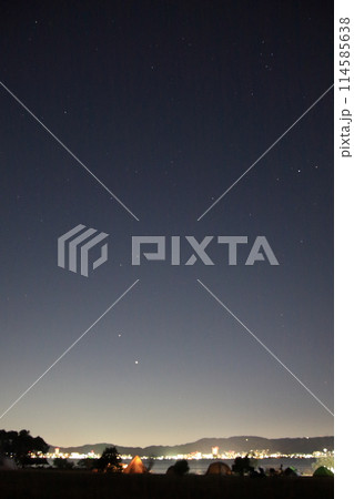 滋賀県琵琶湖湖岸緑地キャンプ紅葉と野鳥と星空 滋賀県琵琶湖湖岸緑地キャンプ紅葉と野鳥と星空 114585638