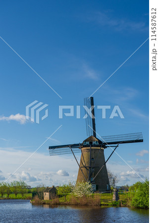 オランダ　キンデルダイク＝ エルスハウトの風車網 世界遺産 114587612