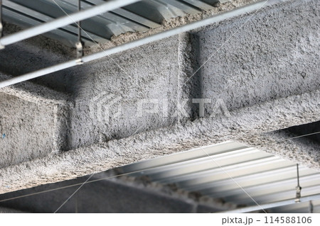 鉄骨の耐火被覆　イメージ 114588106