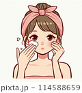 洗顔をする女性 114588659
