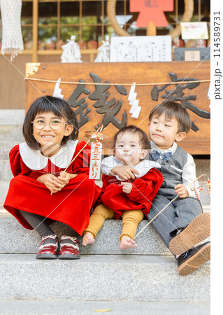七五三 神社 女の子 114589731