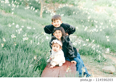 小さい子供たち 114590203