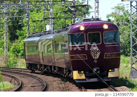 【近鉄】19200系「あをによし」(京都線:木津川台駅) 【近鉄】19200系「あをによし」(京都線:木津川台駅) 114590770