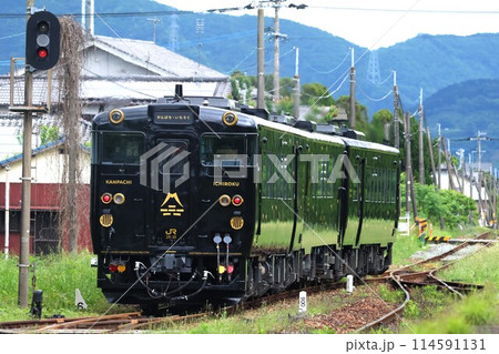 【JR九州】2R形「かんぱち」（久大本線：筑後吉井駅） 114591131