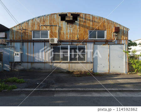 工場の古い廃墟 工場の古い廃墟 114592862