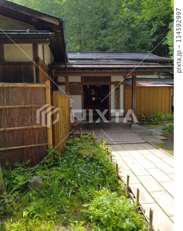 緑に囲まれた古民家 木曽福島の山村代官屋敷 緑に囲まれた古民家 木曽福島の山村代官屋敷 114592997