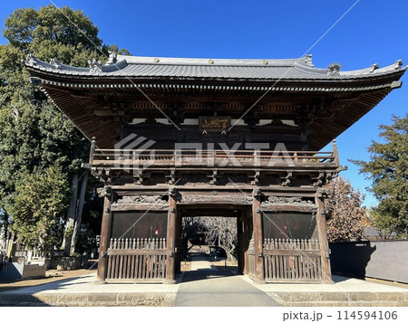 埼玉県鴻巣市のお寺、勝願寺の山門です。 埼玉県鴻巣市のお寺、勝願寺の山門です。 114594106