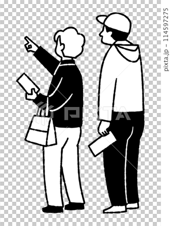 一對夫婦在展覽中觀看一幅畫並指著它_2 一對夫婦在展覽中觀看一幅畫並指著它_2 114597275