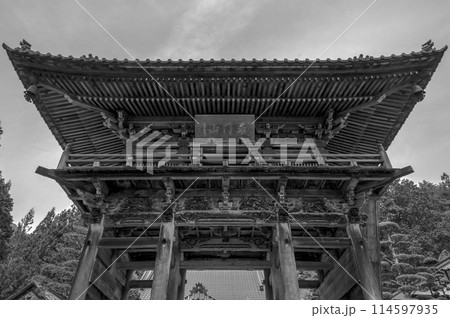 隣政寺山門 114597935