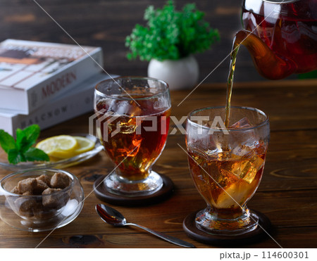 アイスティー  贅沢なお茶の時間 紅茶タイム (ティータイム)　紅茶 こうちゃ 114600301