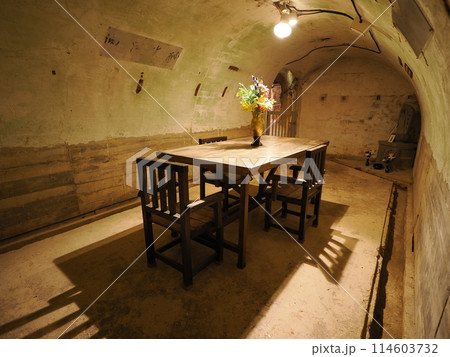 沖縄　旧海軍司令部壕　司令官室 114603732