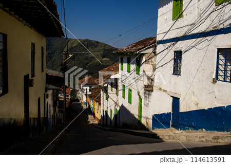 Beautiful streets at the historical downtown of the heritage town of Salamina located at the Caldas department in Colombia. 114613591