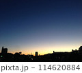 美しい日の出と街並み1 美しい日の出と街並み1 114620884