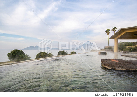 開聞岳が見える指宿の温泉 開聞岳が見える指宿の温泉 114621692