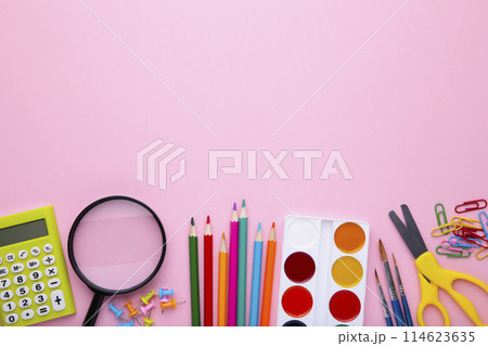 Back to school concept on pink background with copy space 114623635