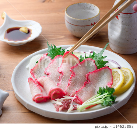 ミンク鯨ベーコンスライス 和歌山県 太地町 郷土料理 （普通にスーパーで売ってます） 114623888
