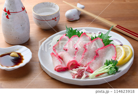 ミンク鯨ベーコンスライス 和歌山県 太地町 郷土料理 （普通にスーパーで売ってます） 114623918