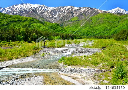平川流路工:白馬オリンピック大橋/平川より上流方向を望む(長野県白馬村)【2024.5】 平川流路工:白馬オリンピック大橋/平川より上流方向を望む(長野県白馬村)【2024.5】 114635180
