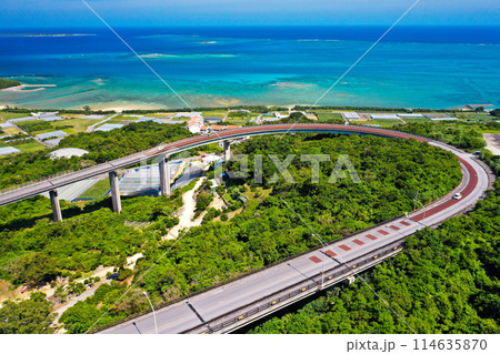 絶景の沖縄 ニライカナイ橋 114635870