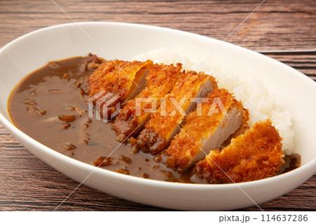 カツカレー 114637286